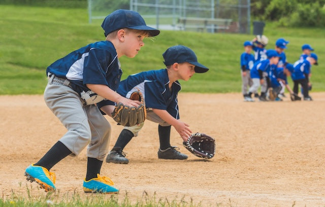 Baseball pitching machines for youth players allow batters to practice independently while having control over the types of pitches they practice.
